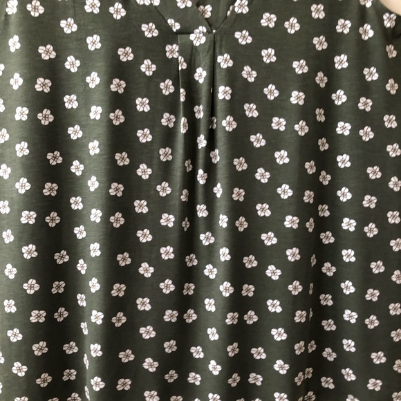 Womens CROFT & BARROW Semi Loose Sleeveless Top Size 3X Stretch Green White New - Picture 3 of 9